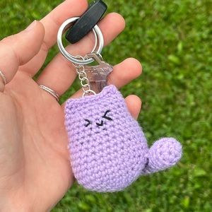 Handmade crochet cat keychain